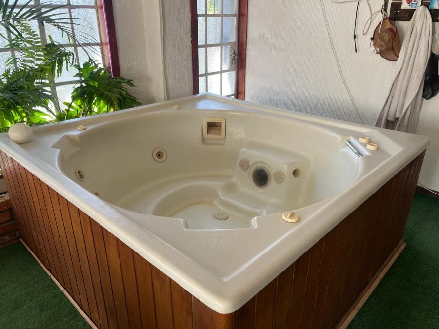 4 Bedroom Property for Sale in Ses Brugge Northern Cape
